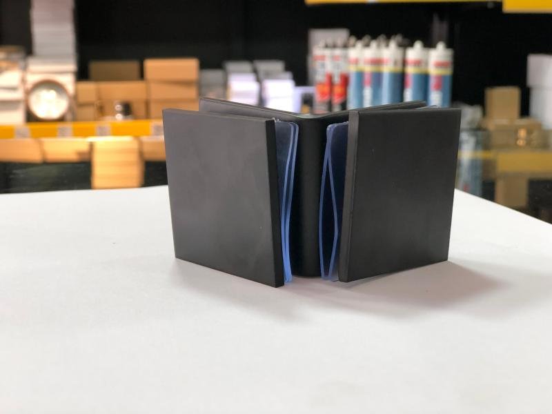 PINCE ECAIRE 304 BLACK 